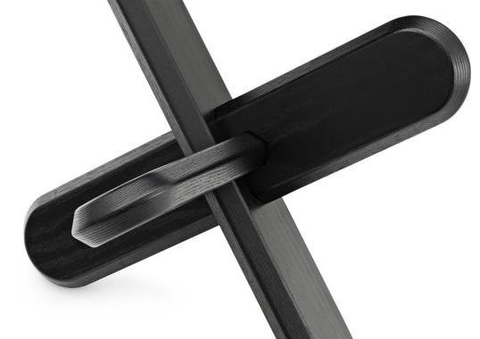 Журнальный столик от фабрики Normann Copenhagen модель 60224 Ding Table