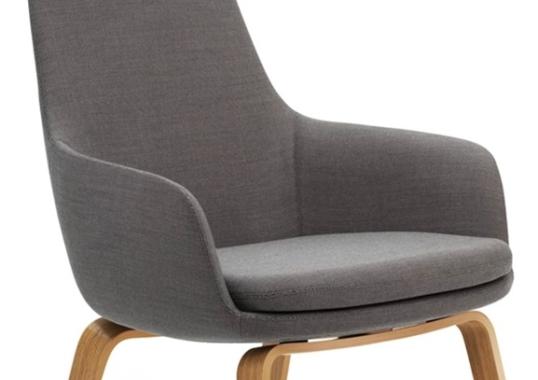 Кресло от фабрики Normann Copenhagen модель Era Lounge  High Wood Legs