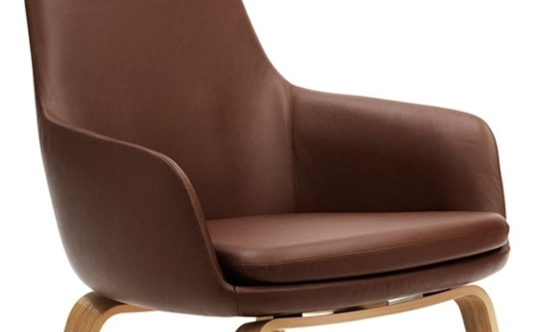 Кресло от фабрики Normann Copenhagen модель Era Lounge  High Wood Legs