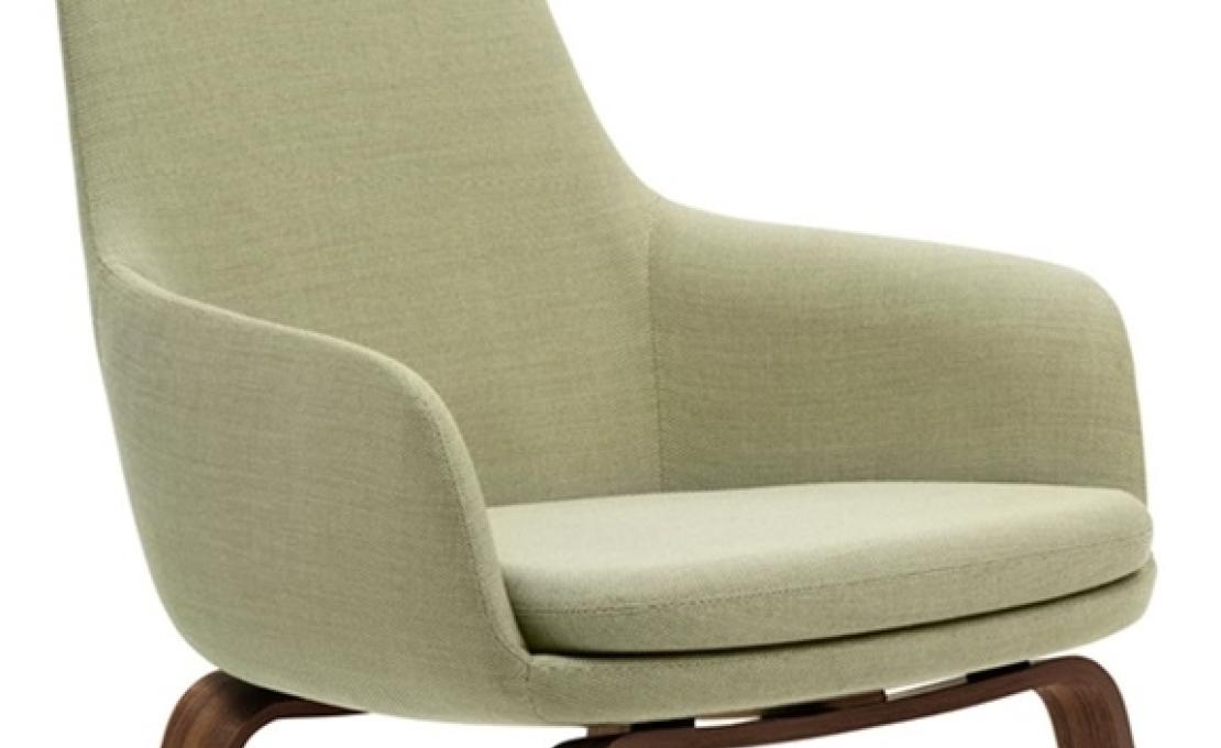 Кресло от фабрики Normann Copenhagen модель Era Lounge  High Wood Legs