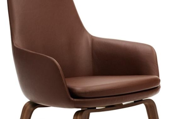 Кресло от фабрики Normann Copenhagen модель Era Lounge  High Wood Legs