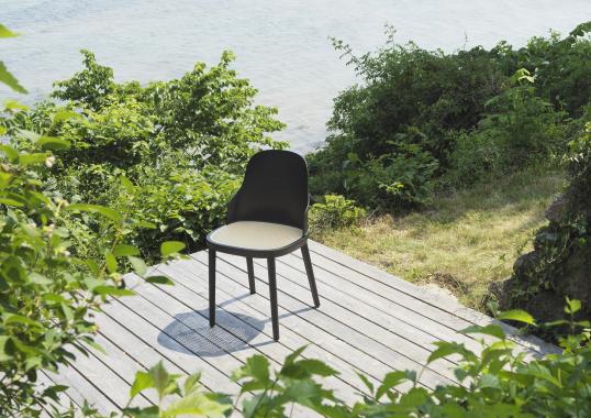 Стул от фабрики Normann Copenhagen модель 30405 Allez Oak 