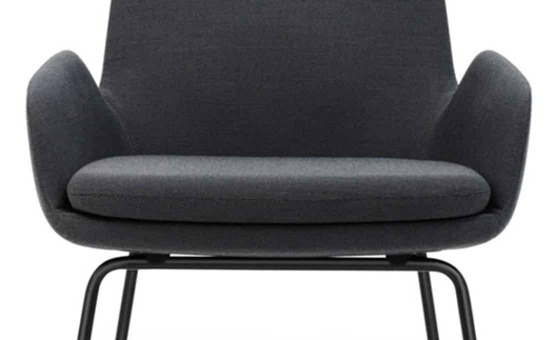 Кресло от фабрики Normann Copenhagen модель Era Lounge  Low Steel Legs