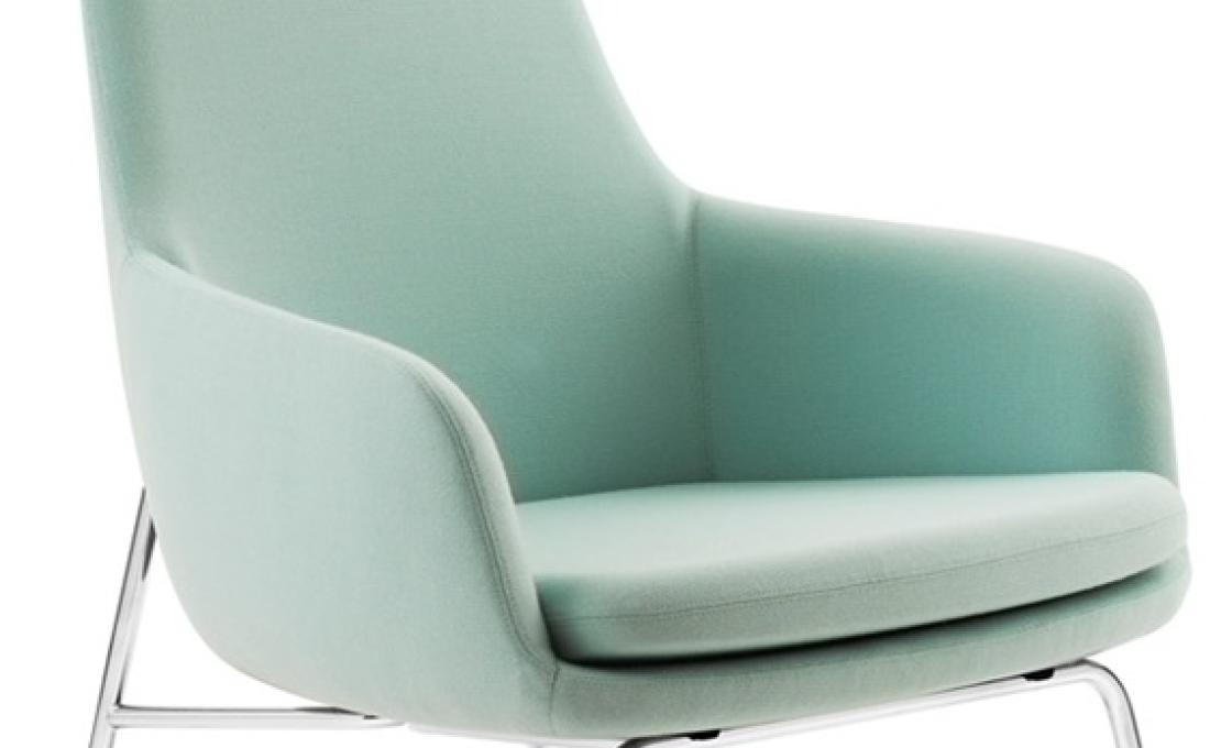 Кресло от фабрики Normann Copenhagen модель Era Lounge  High Steel Legs