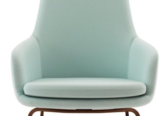 Кресло от фабрики Normann Copenhagen модель Era Lounge  High Wood Legs