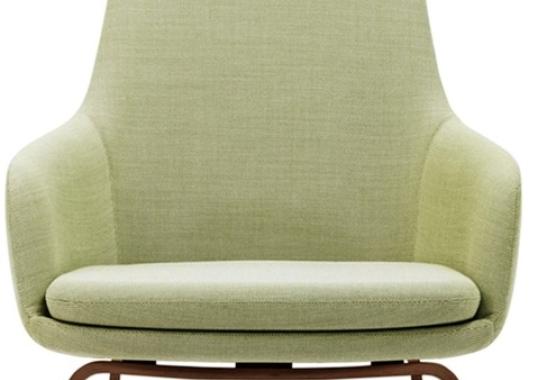 Кресло от фабрики Normann Copenhagen модель Era Lounge  High Wood Legs