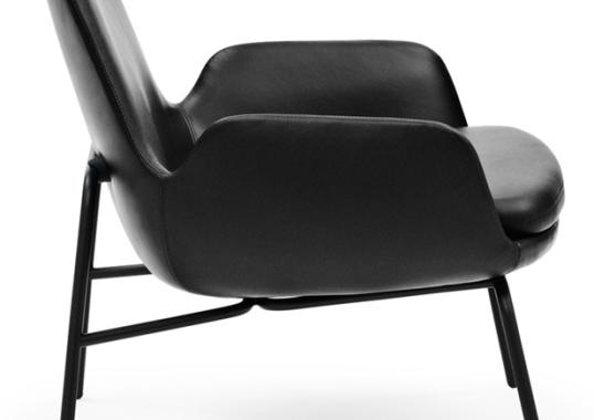 Кресло от фабрики Normann Copenhagen модель Era Lounge  Low Steel Legs