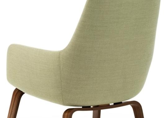 Кресло от фабрики Normann Copenhagen модель Era Lounge  High Wood Legs