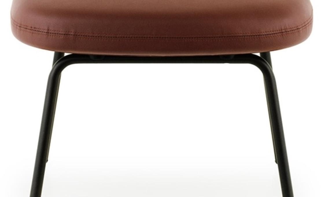 Пуф от фабрики Normann Copenhagen модель Era Foot With Steel Legs