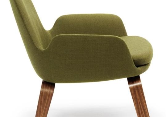 Кресло от фабрики Normann Copenhagen модель Era Lounge  Low Wood Legs