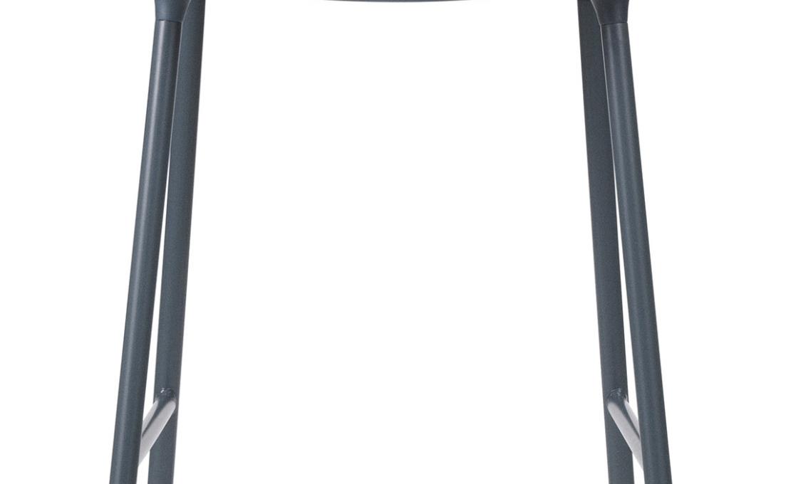 Барный стул от фабрики Normann Copenhagen модель 14020 Form Bar  Armrests