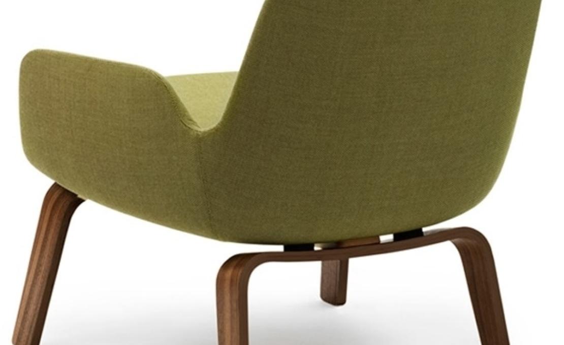 Кресло от фабрики Normann Copenhagen модель Era Lounge  Low Wood Legs