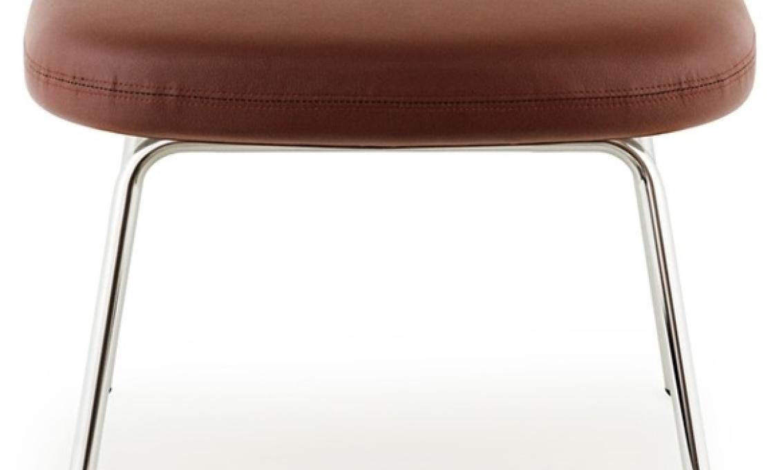 Пуф от фабрики Normann Copenhagen модель Era Foot With Steel Legs
