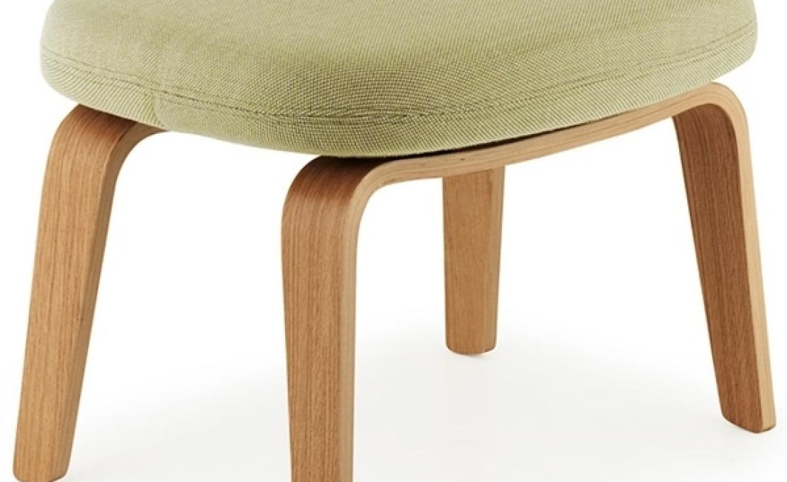 Пуф от фабрики Normann Copenhagen модель Era Foot With Wood Legs