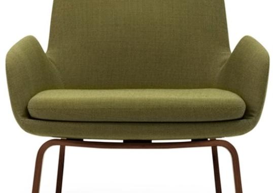 Кресло от фабрики Normann Copenhagen модель Era Lounge  Low Wood Legs