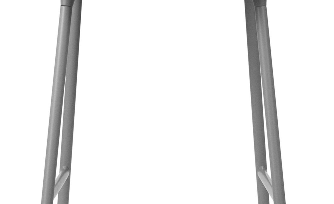 Барный стул от фабрики Normann Copenhagen модель 14020 Form Bar  Armrests