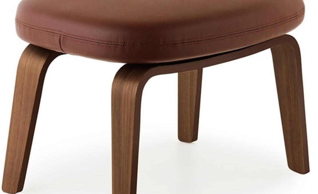 Пуф от фабрики Normann Copenhagen модель Era Foot With Wood Legs
