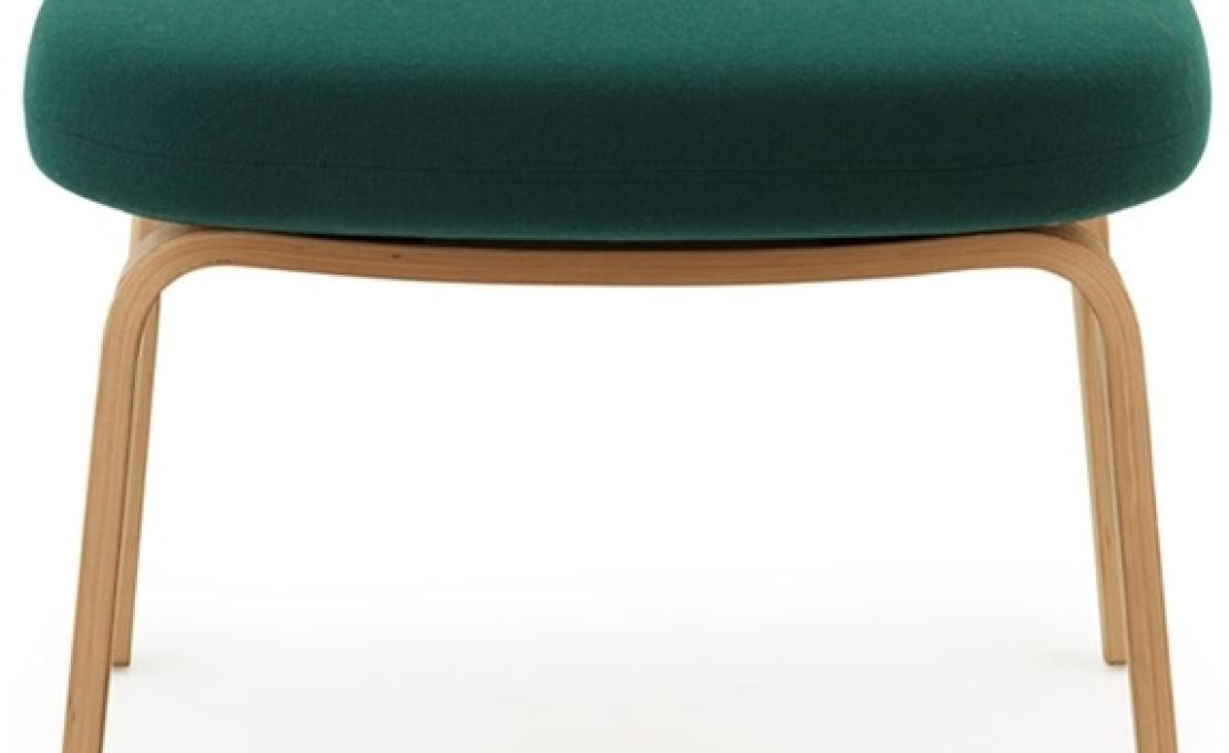 Пуф от фабрики Normann Copenhagen модель Era Foot With Wood Legs