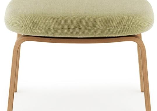 Пуф от фабрики Normann Copenhagen модель Era Foot With Wood Legs