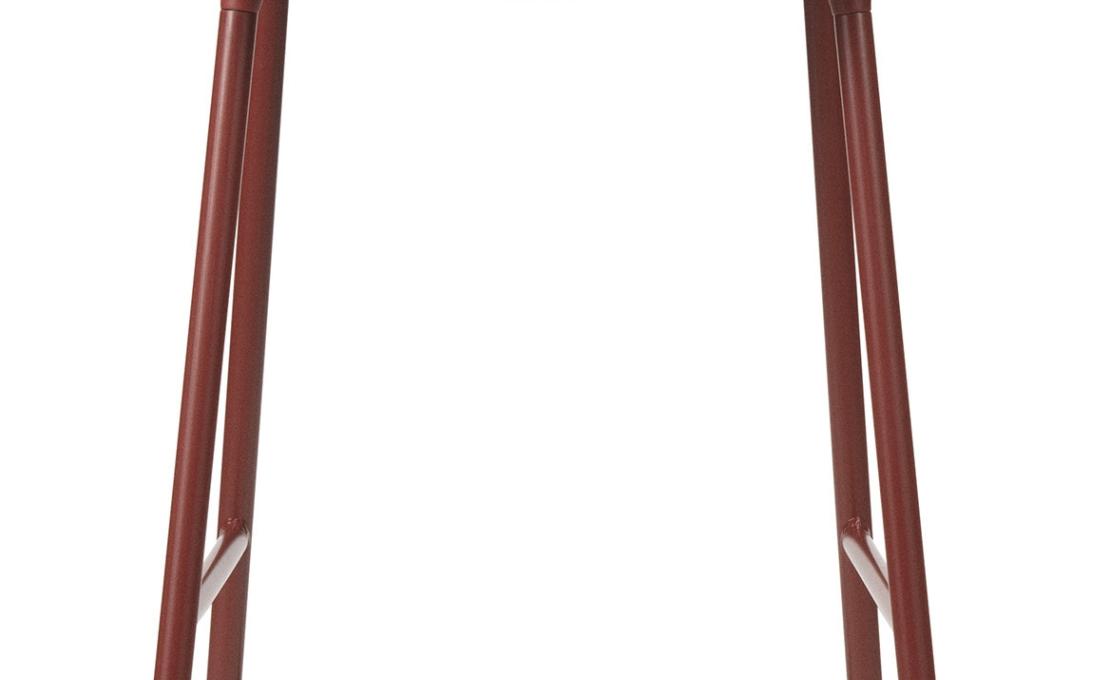 Барный стул от фабрики Normann Copenhagen модель Form Bar Upholstery Armrest