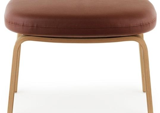 Пуф от фабрики Normann Copenhagen модель Era Foot With Wood Legs