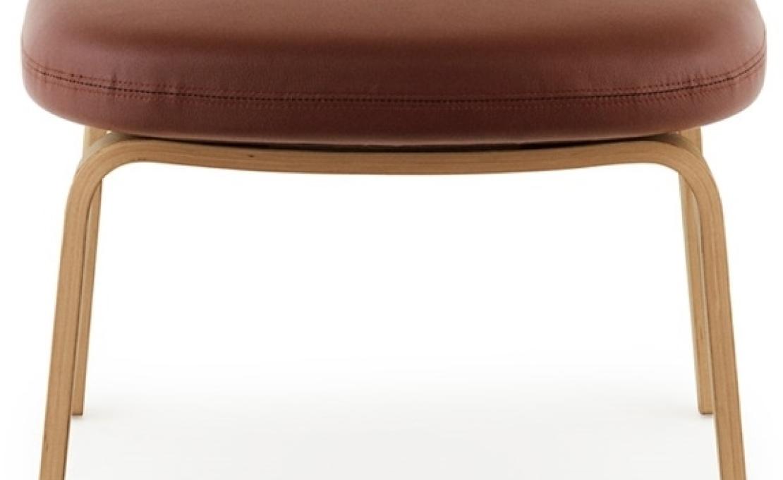 Пуф от фабрики Normann Copenhagen модель Era Foot With Wood Legs