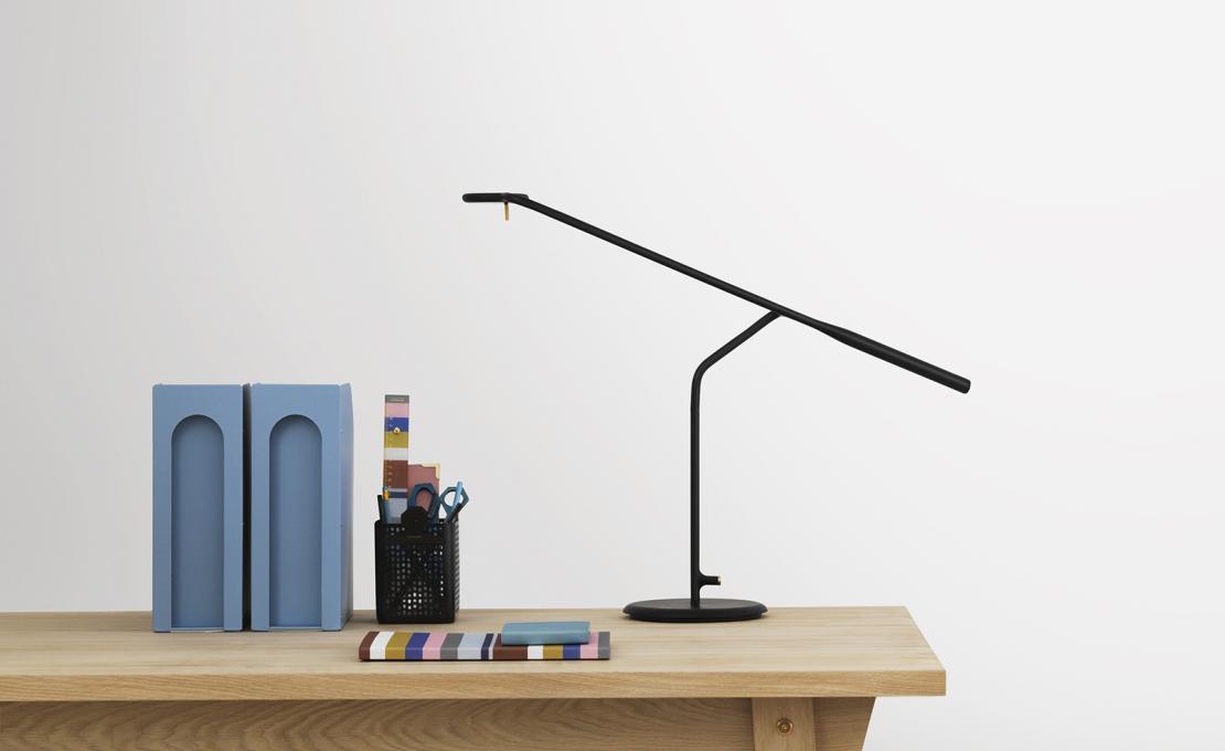 Настольная лампа от фабрики Normann Copenhagen модель 50505 Flow Table Lamp