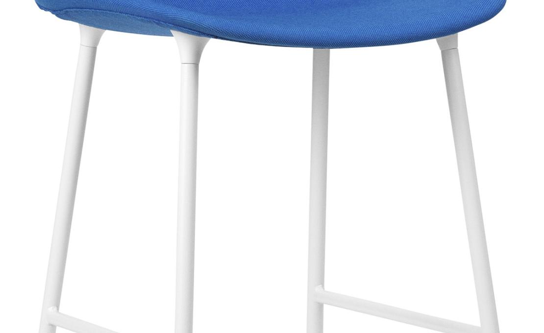 Барный стул от фабрики Normann Copenhagen модель Form Bar Upholstery 
