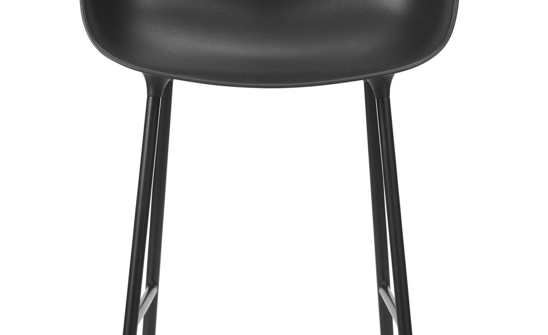 Барный стул от фабрики Normann Copenhagen модель 14020 Form Bar  Armrests