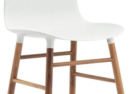 Стул Normann Copenhagen Form Chair With Wood Legs image 1