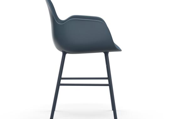 Кресло от фабрики Normann Copenhagen модель Form Arm
