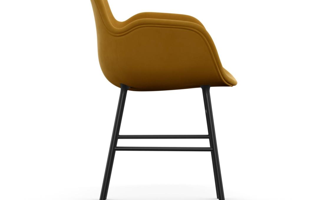 Офисный Стул от фабрики Normann Copenhagen модель Form Upholstered Arm