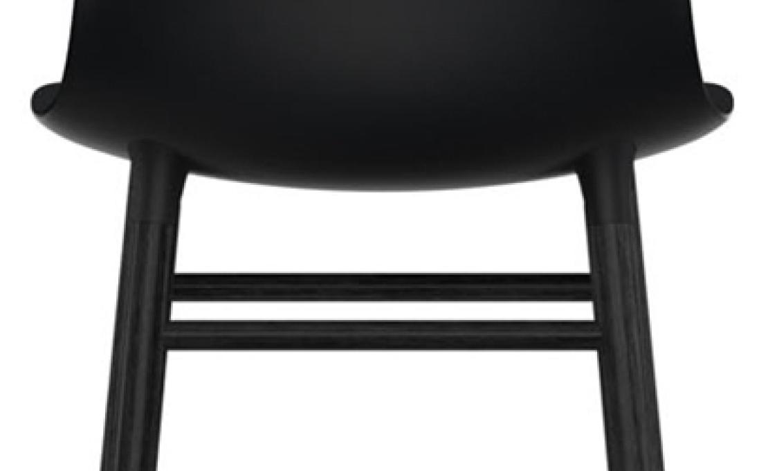 Стул от фабрики Normann Copenhagen модель Form  With Wood Legs