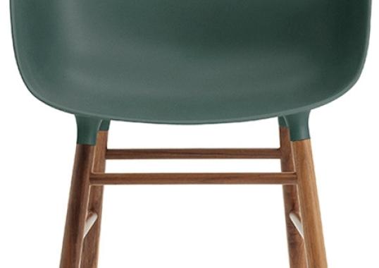 Кресло от фабрики Normann Copenhagen модель Form Arm With Wood Legs