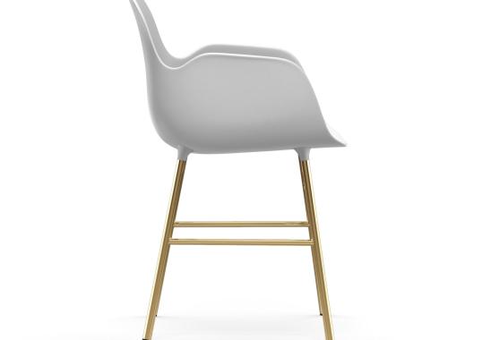 Кресло от фабрики Normann Copenhagen модель Form Arm