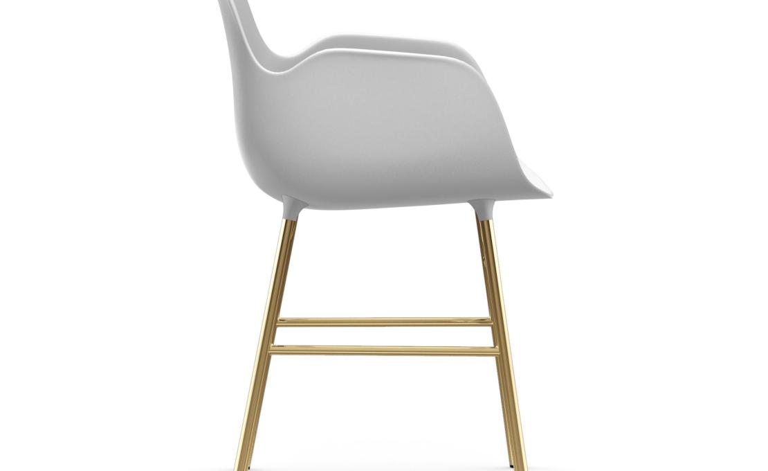 Кресло от фабрики Normann Copenhagen модель Form Arm
