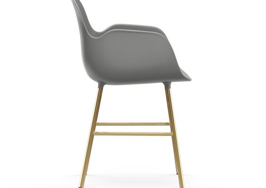 Кресло от фабрики Normann Copenhagen модель Form Arm