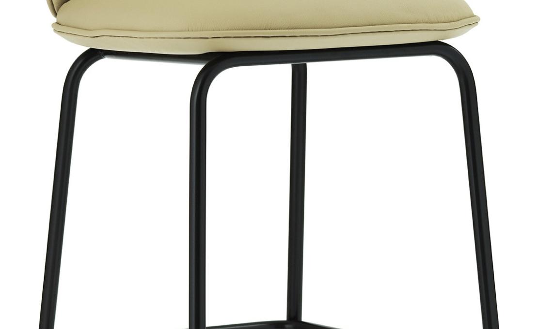 Стул от фабрики Normann Copenhagen модель Ace Bar 