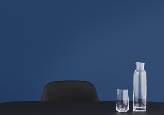 Стул от фабрики Normann Copenhagen модель Form  With Wood Legs