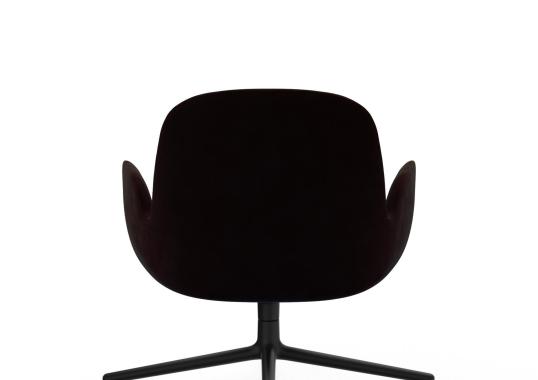 Кресло от фабрики Normann Copenhagen модель Era Lounge  Low Swivel
