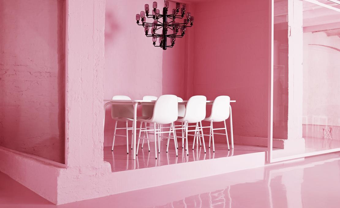 Подвесной светильник от фабрики Normann Copenhagen модель Amp Chandelier-502