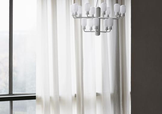 Подвесной светильник от фабрики Normann Copenhagen модель Amp Chandelier-502