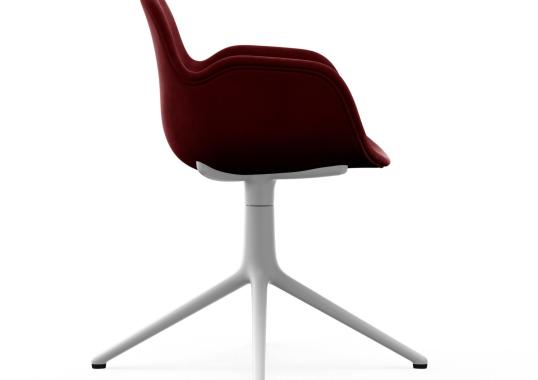 Офисный Стул от фабрики Normann Copenhagen модель Form Upholstered Swivel Arm