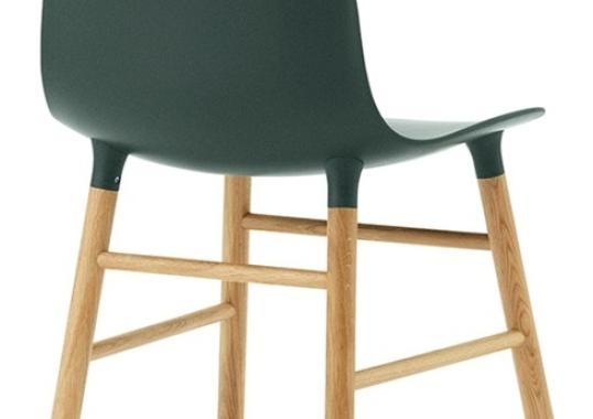 Стул от фабрики Normann Copenhagen модель Form  With Wood Legs