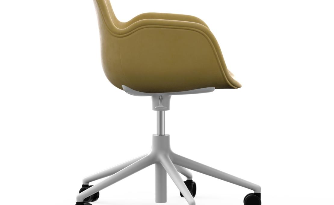 Офисный Стул от фабрики Normann Copenhagen модель Form Upholstered Swivel Arm