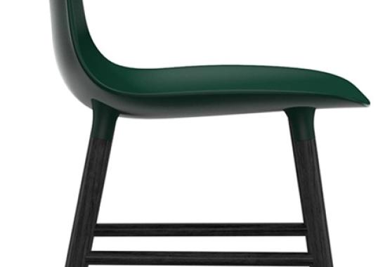Стул от фабрики Normann Copenhagen модель Form  With Wood Legs