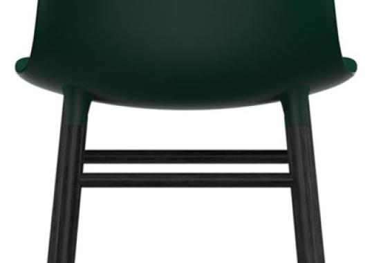 Стул от фабрики Normann Copenhagen модель Form  With Wood Legs