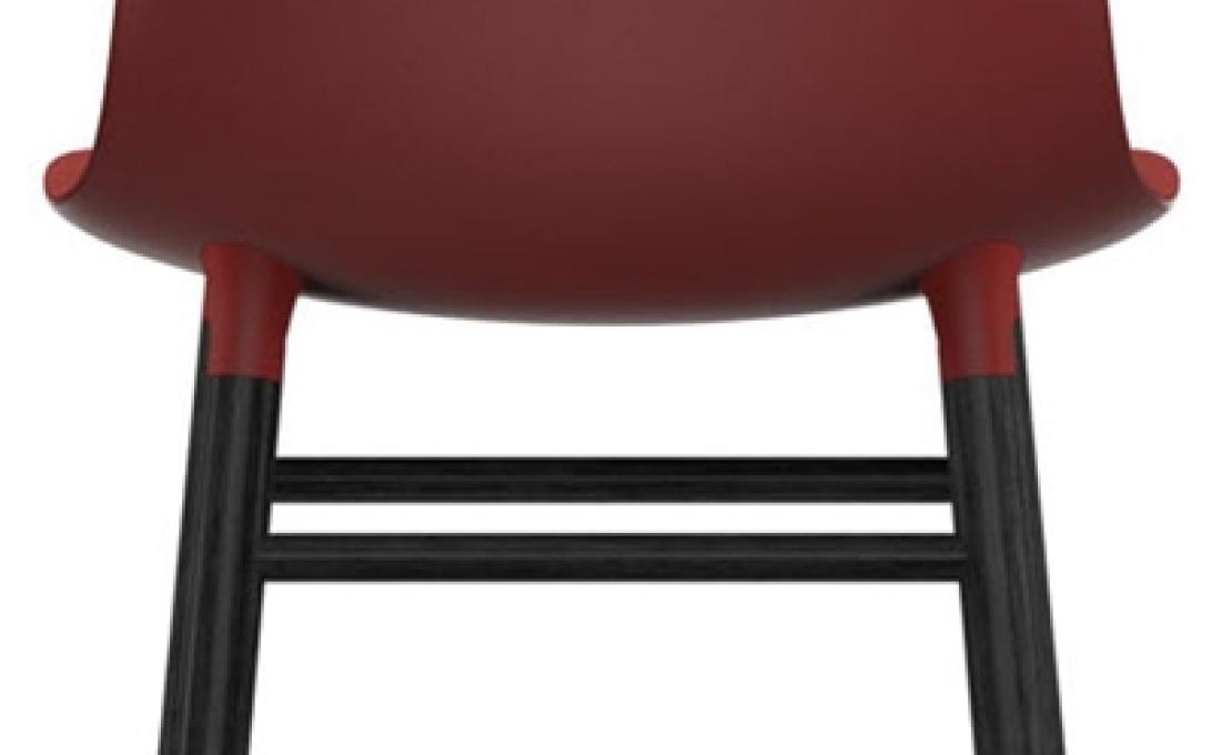 Стул от фабрики Normann Copenhagen модель Form  With Wood Legs