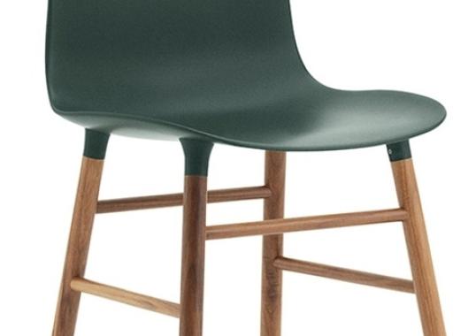 Стул от фабрики Normann Copenhagen модель Form  With Wood Legs