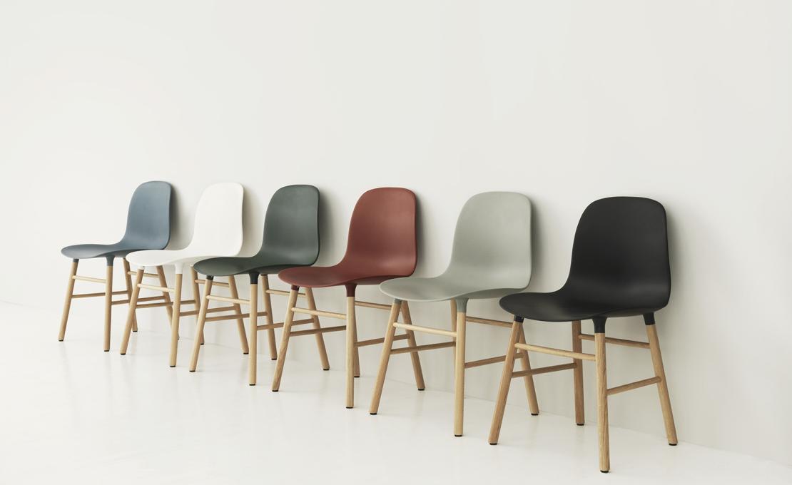 Стул от фабрики Normann Copenhagen модель Form  With Wood Legs